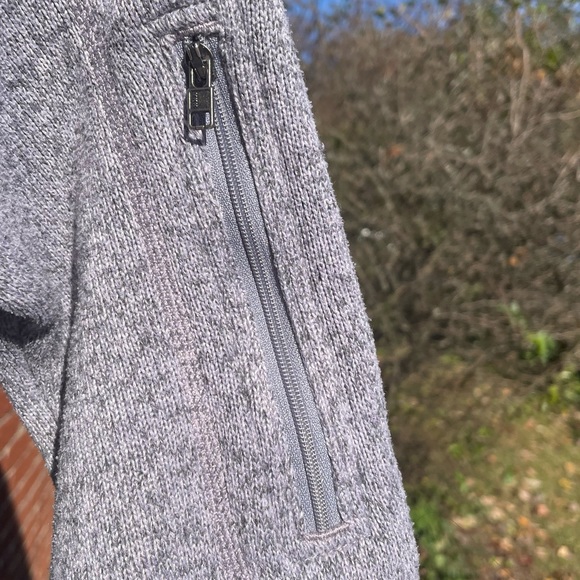 Patagonia Quarter-zip - Picture 3 of 5